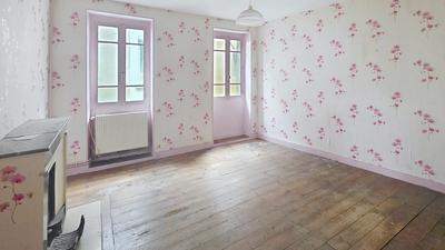 Maison - 90 m² - 5 pièces