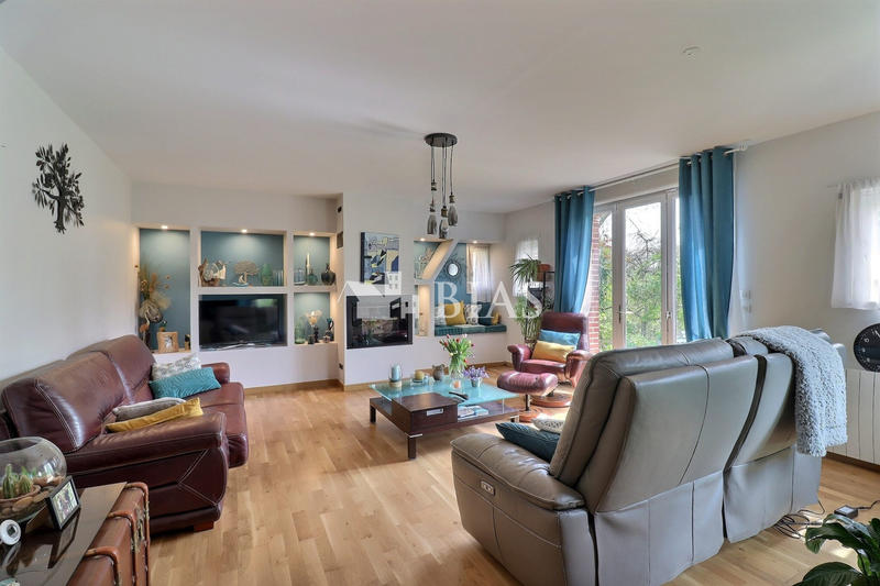 Maison - 152 m² - 6 pièces