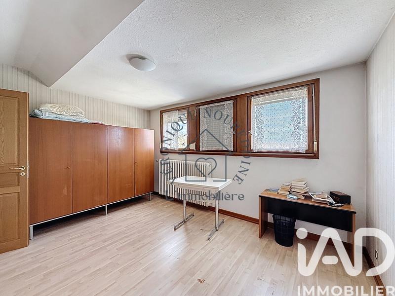 Maison - 187 m² - 8 pièces