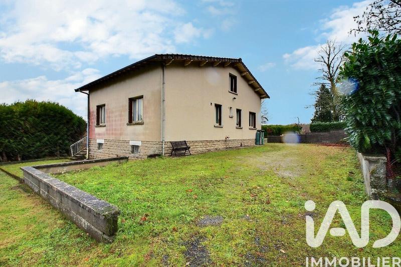 Maison - 162 m² - 11 pièces