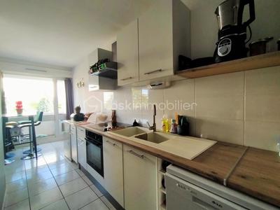 Appartement - 70 m² - 4 pièces