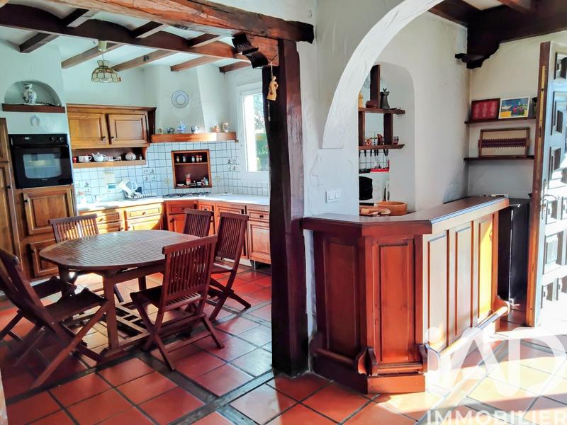 Maison - 180 m² - 5 pièces