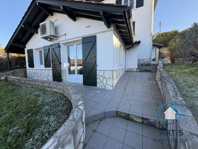 Appartement - 100 m² - 4 pièces