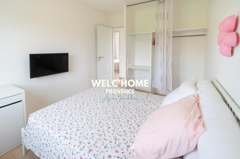 Villa - 100 m² - 5 pièces