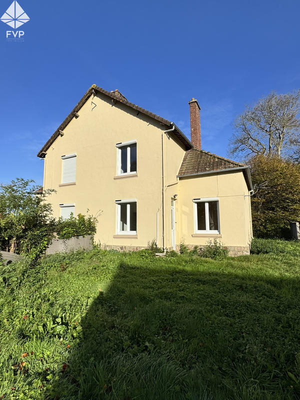 Maison - 142 m² - 8 pièces