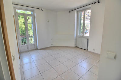 Appartement - 103 m² - 4 pièces