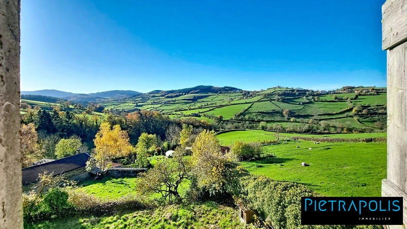 Maison - 220 m² - 6 pièces