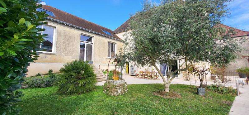 Maison - 221 m² - 6 pièces