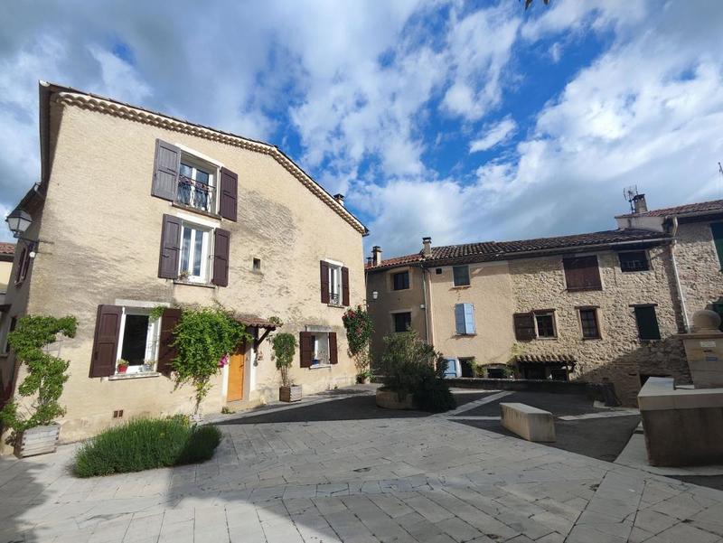 Maison de village - 123 m² - 5 pièces