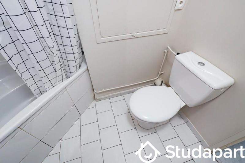 Chambre - 9 m² - 1 pièce