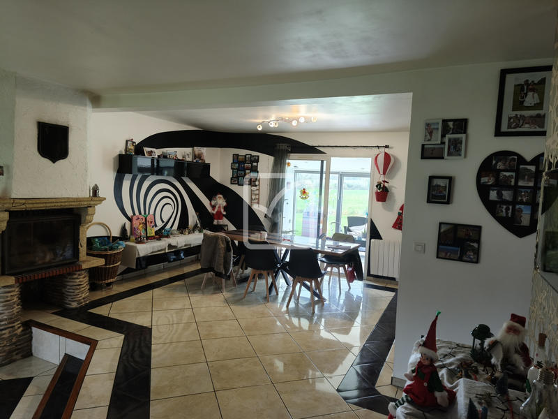 Maison - 165 m² - 6 pièces