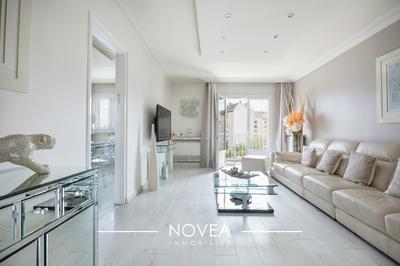 Appartement - 93 m² - 4 pièces