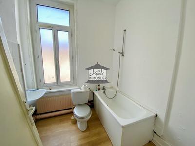 Local commercial - 196 m² - 3 pièces