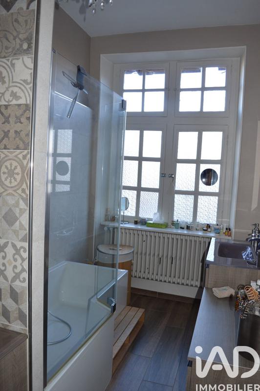 Maison - 390 m² - 12 pièces