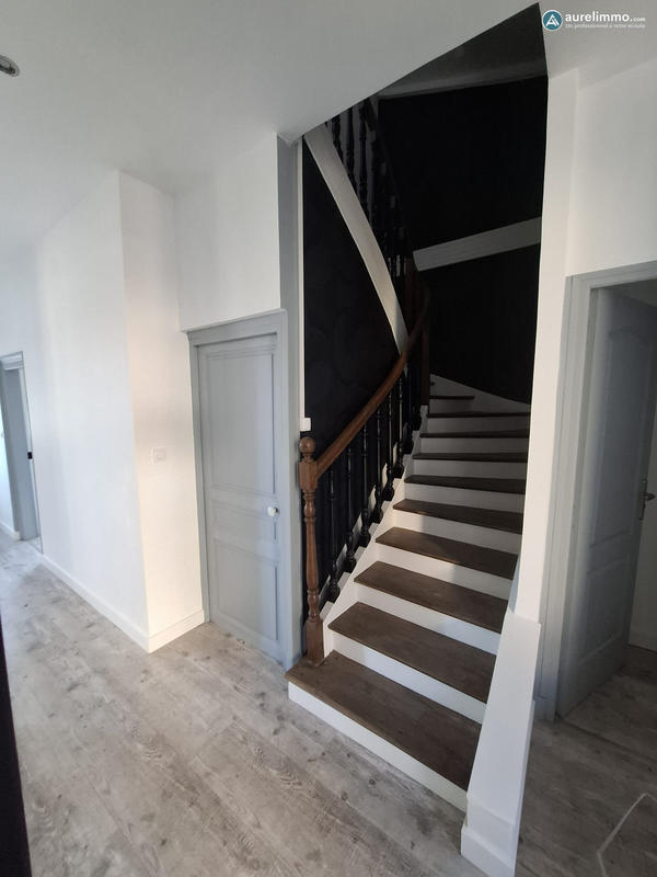 Maison - 110 m² - 6 pièces