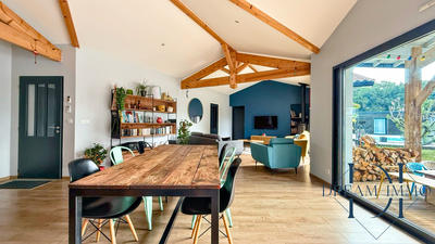 Maison contemporaine - 185 m² - 7 pièces