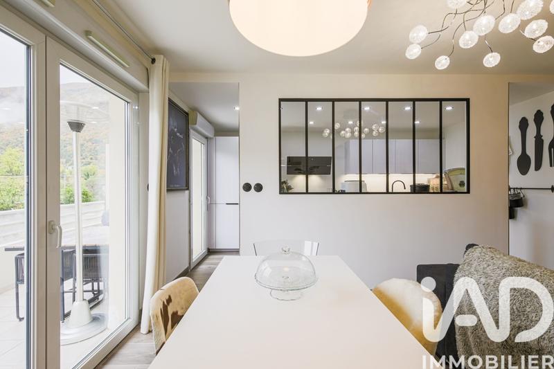 Duplex - 92 m² - 4 pièces