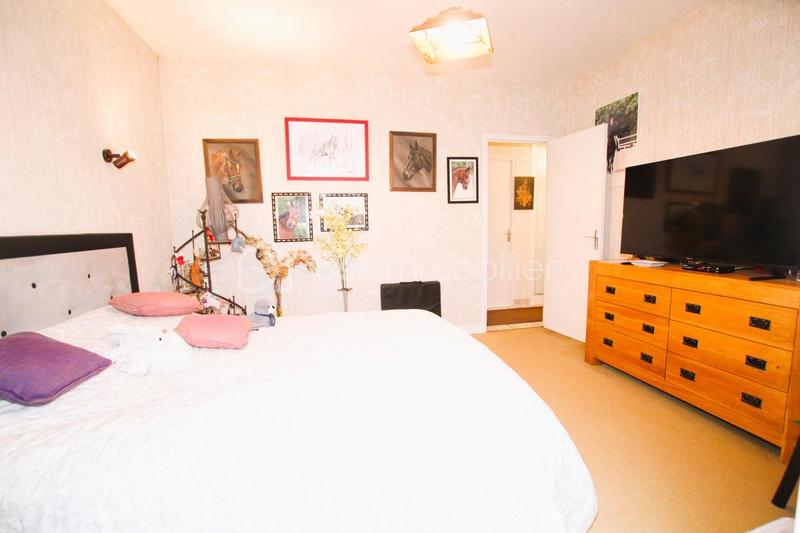 Maison traditionnelle - 100 m² - 5 pièces