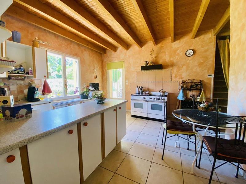 Maison - 220 m² - 7 pièces