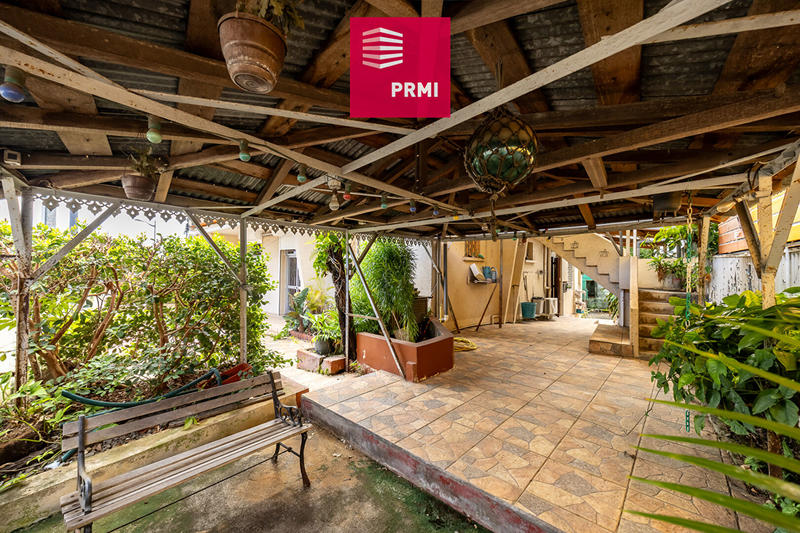 Local commercial - 143 m² - 6 pièces