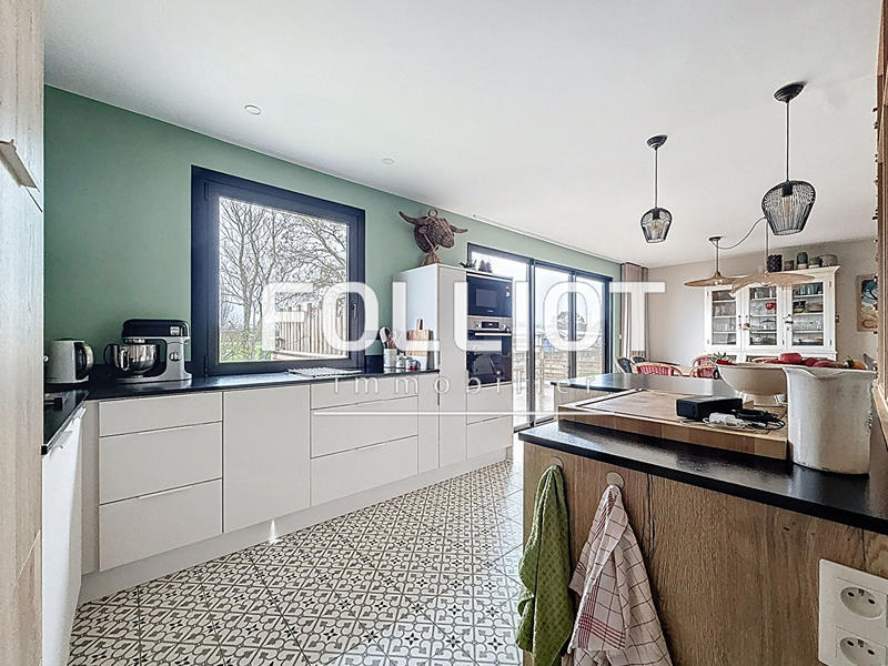 Maison - 97 m² - 4 pièces