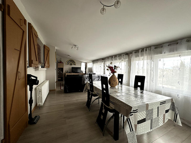 Maison - 93 m² - 4 pièces