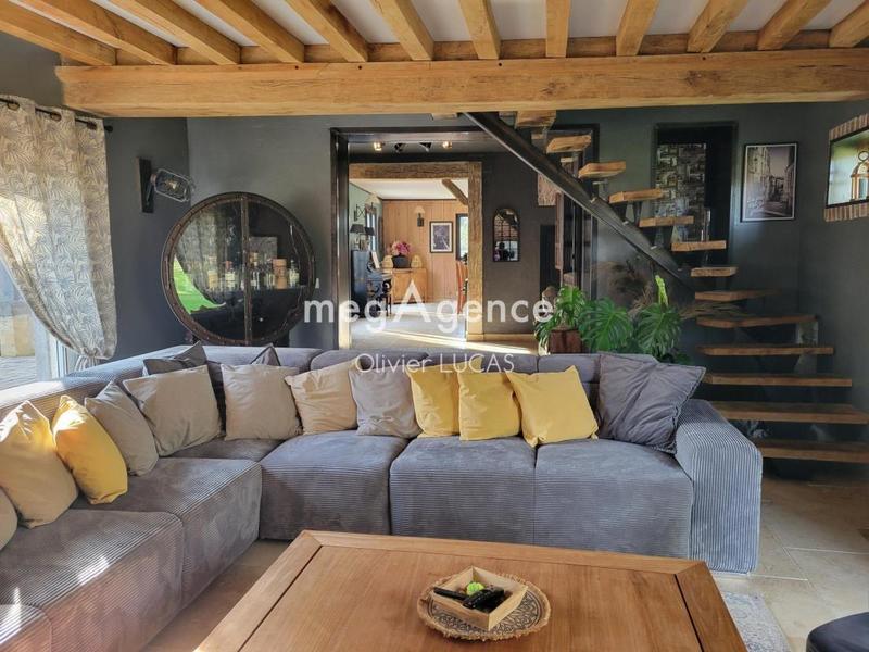 Maison traditionnelle - 155 m² - 5 pièces