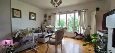 Maison - 95 m² - 5 pièces