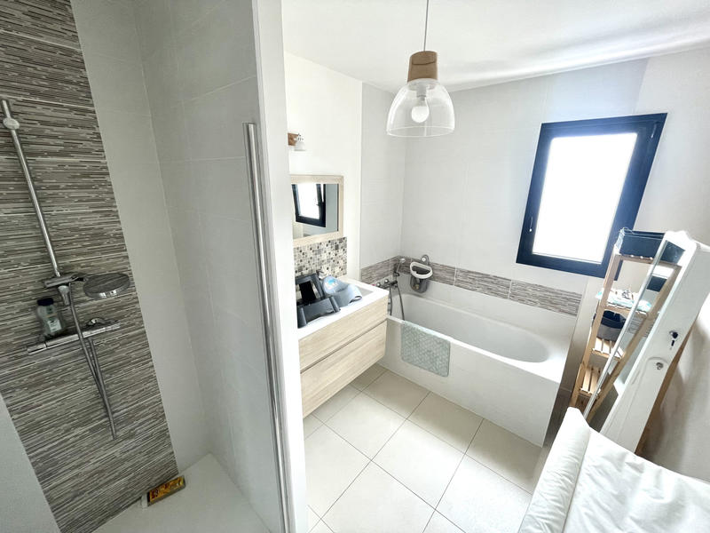 Maison - 111 m² - 5 pièces