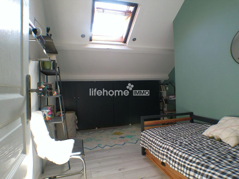 Maison - 98 m² - 4 pièces