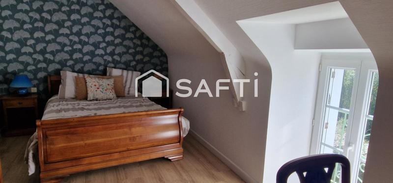 Maison - 215 m² - 11 pièces