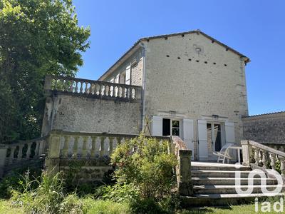 Maison - 222 m² - 7 pièces
