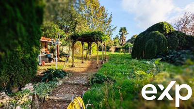 Maison - 207 m² - 10 pièces