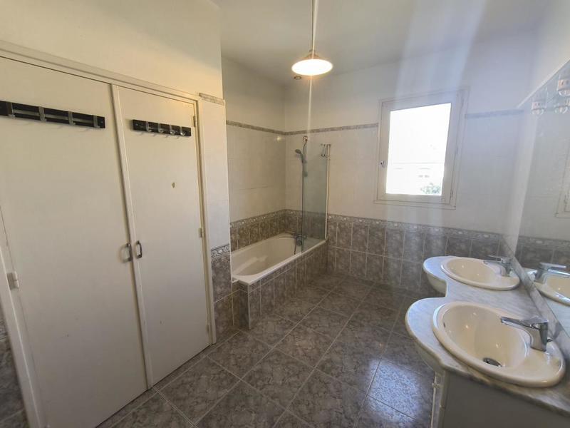 Maison - 175 m² - 5 pièces