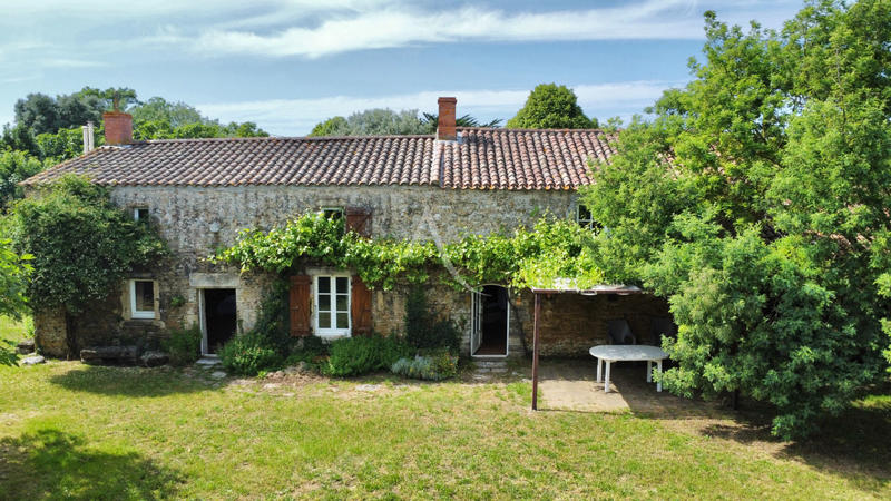 Maison - 298 m² - 7 pièces