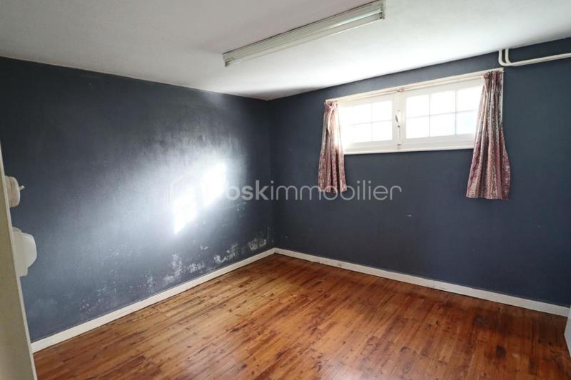 Demeure - 90 m² - 6 pièces