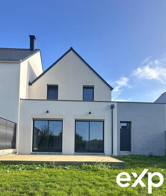 Maison - 97 m² - 5 pièces