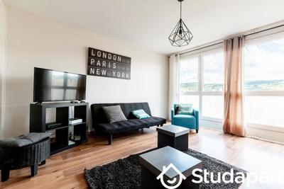 Chambre - 9 m² - 1 pièce