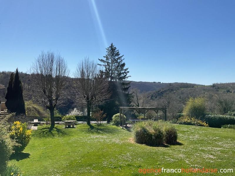 Maison - 146 m² - 7 pièces