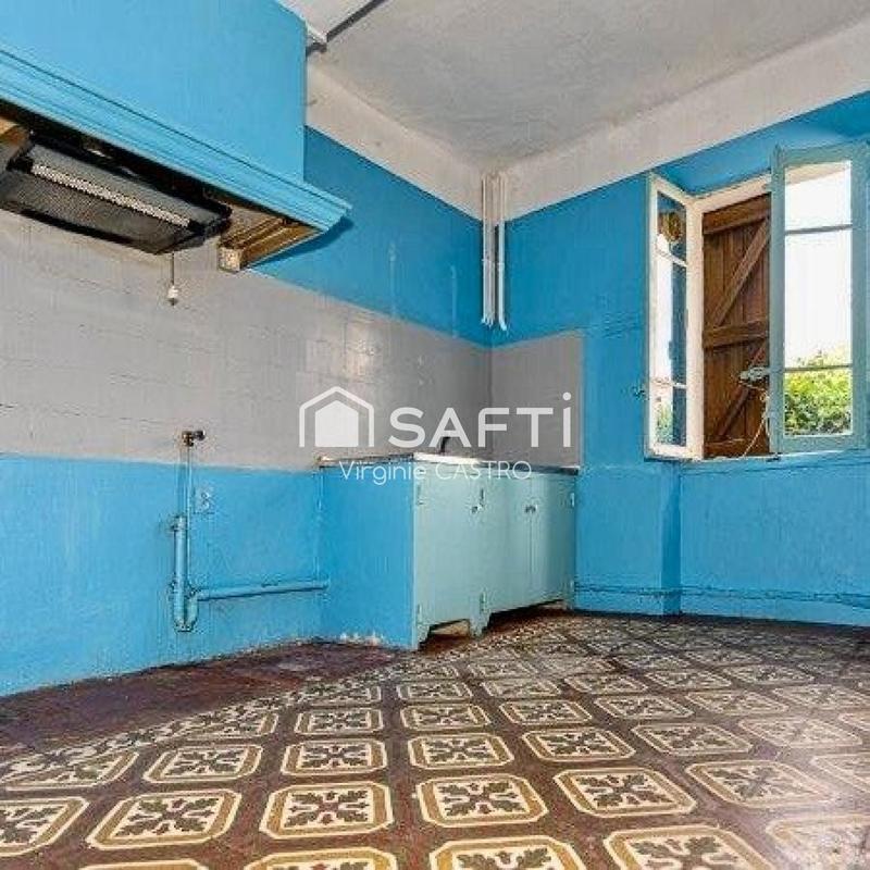 Maison - 270 m² - 5 pièces