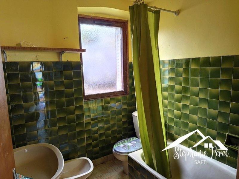 Maison - 260 m² - 8 pièces