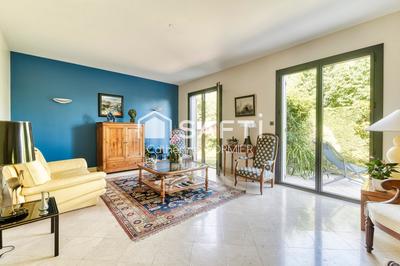 Maison - 178 m² - 7 pièces