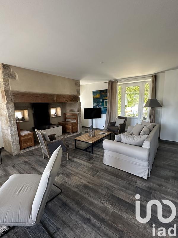 Maison - 227 m² - 9 pièces