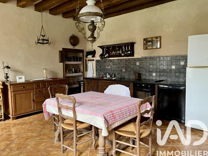 Maison - 202 m² - 8 pièces