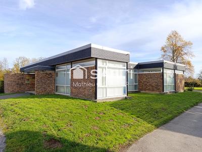 Local commercial - 275 m² - 8 pièces