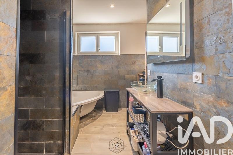 Maison - 145 m² - 6 pièces