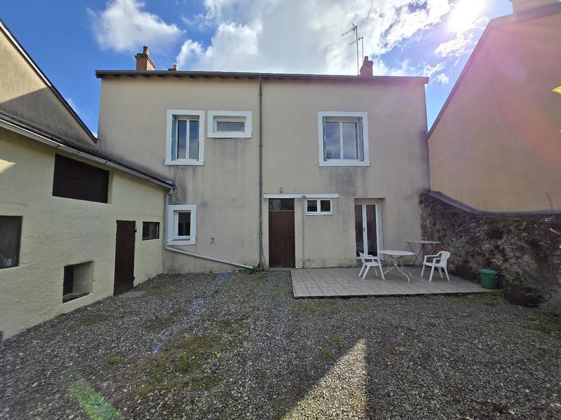 Maison - 166 m² - 8 pièces