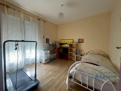 Appartement - 83 m² - 4 pièces