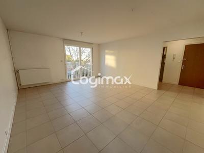 Appartement - 85 m² - 3 pièces