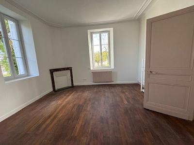 Appartement - 82 m² - 3 pièces